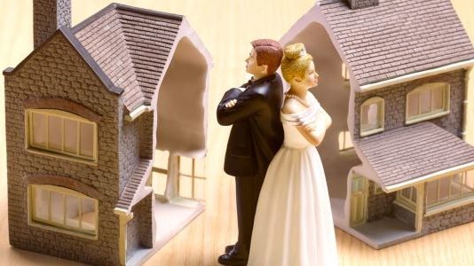 Как делится имущество, долги и кредиты при разводе: подробности и примеры