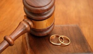 Какие документы нужны для развода через суд без детей